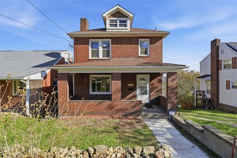 Homes For Sale - 4423 Outlook Dr Dr<br/> West Mifflin, PA 15122