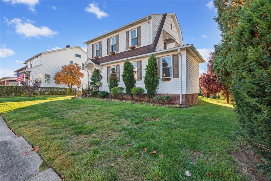 Latrobe, Pennsylvania 15650, United States, 3 Bedrooms Bedrooms, ,2 BathroomsBathrooms,Residential,Active,225864