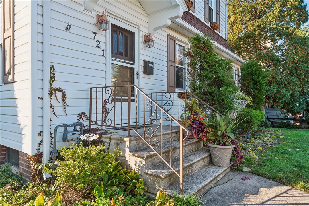 Latrobe, Pennsylvania 15650, United States, 3 Bedrooms Bedrooms, ,2 BathroomsBathrooms,Residential,Active,225864