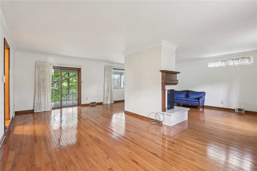 12 Holland Road