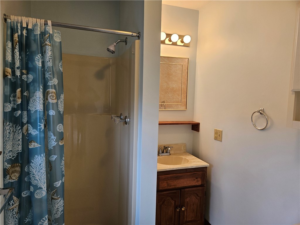 White Twp - Ind, Pennsylvania 15701, United States, 3 Bedrooms Bedrooms, ,3 BathroomsBathrooms,Residential,Pending,108415