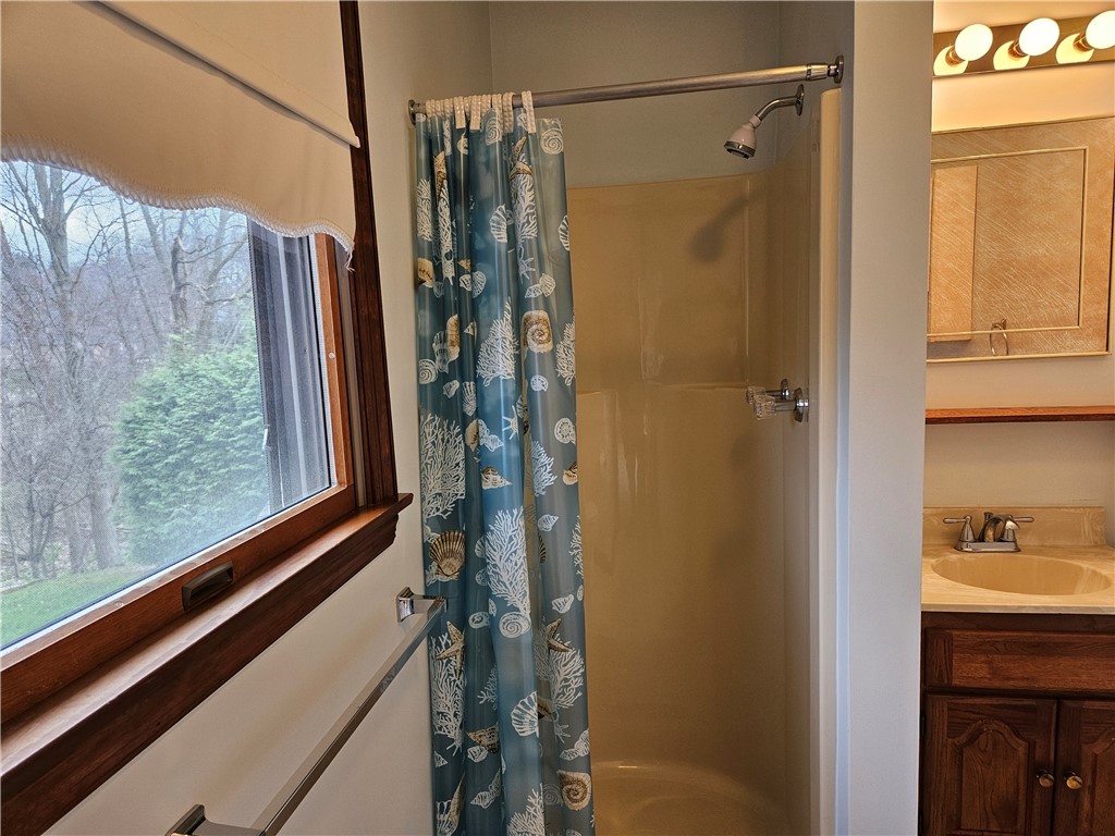 White Twp - Ind, Pennsylvania 15701, United States, 3 Bedrooms Bedrooms, ,3 BathroomsBathrooms,Residential,Pending,108415