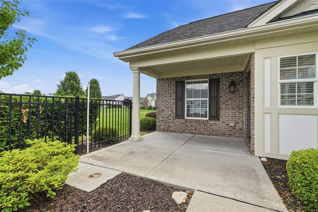 2192 Westview Cir