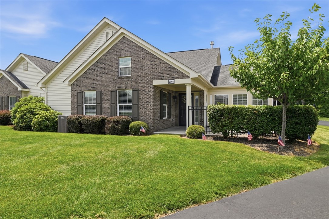 2192 Westview Cir