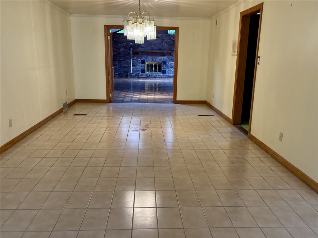1900 GARRICK DRIVE