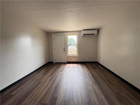 Apartment For Rent - 159 Portersville Rd Rd #3<br/> Ellwood City, PA 16117