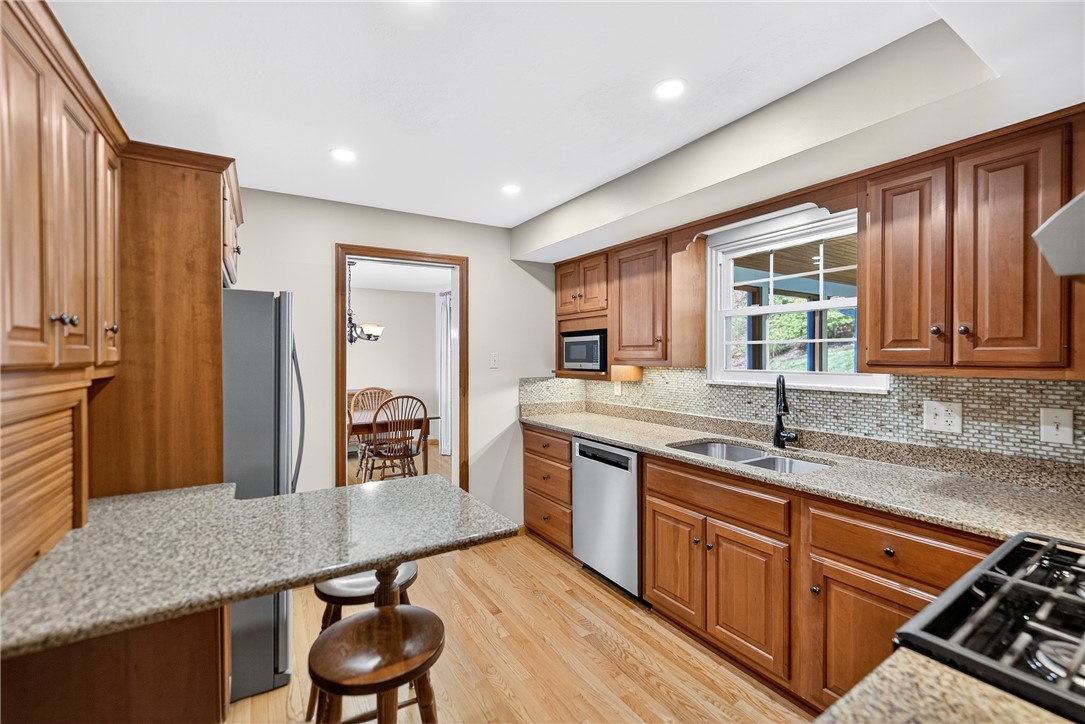 McCandless, Pennsylvania 15237, United States, 4 Bedrooms Bedrooms, ,3 BathroomsBathrooms,Residential,Contingent,216057