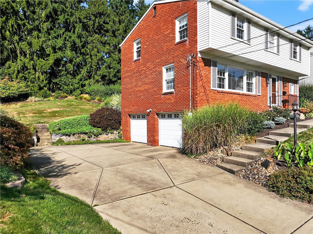 McCandless, Pennsylvania 15237, United States, 4 Bedrooms Bedrooms, ,3 BathroomsBathrooms,Residential,Contingent,216057