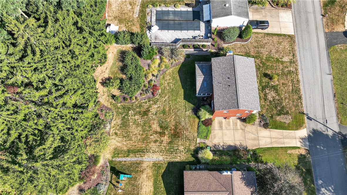 McCandless, Pennsylvania 15237, United States, 4 Bedrooms Bedrooms, ,3 BathroomsBathrooms,Residential,Contingent,216057