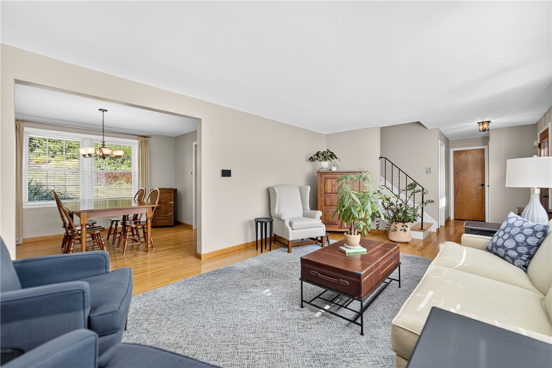 McCandless, Pennsylvania 15237, United States, 4 Bedrooms Bedrooms, ,3 BathroomsBathrooms,Residential,Contingent,216057