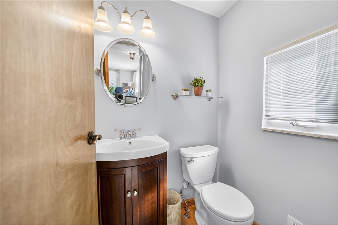 McCandless, Pennsylvania 15237, United States, 4 Bedrooms Bedrooms, ,3 BathroomsBathrooms,Residential,Contingent,216057