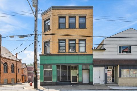 Photo of 751 Chartiers Ave, Mc Kees Rocks, PA 15136 (MLS # 1733408)