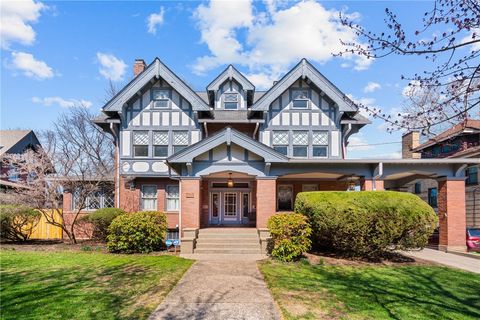 Photo of 5705 Bartlett St, Pittsburgh, PA 15217 (MLS # 1748827)