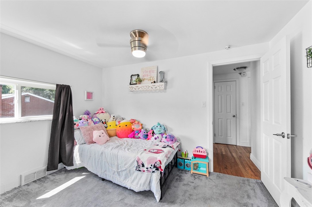 Murrysville, Pennsylvania 15668, United States, 5 Bedrooms Bedrooms, ,3 BathroomsBathrooms,Residential,Active,192400