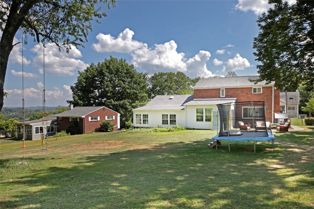 Murrysville, Pennsylvania 15668, United States, 5 Bedrooms Bedrooms, ,3 BathroomsBathrooms,Residential,Active,192400