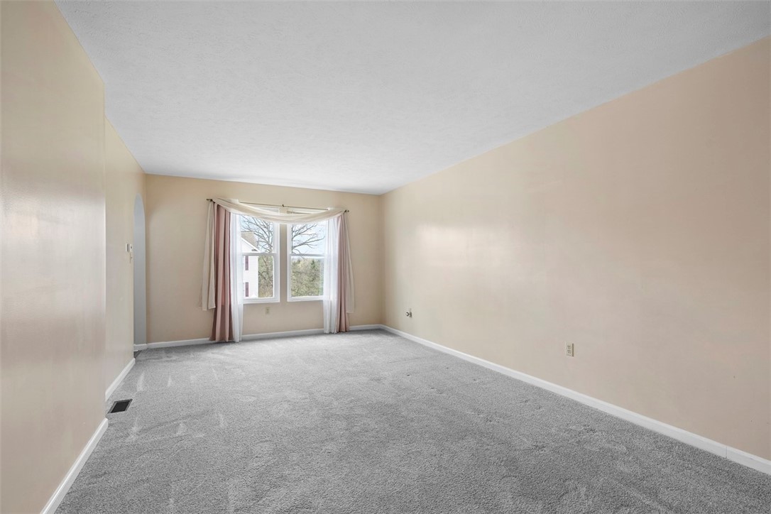 111 Stratford Ct, New Stanton, Pennsylvania image 8