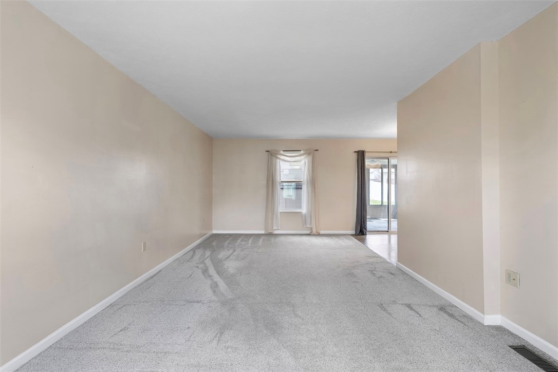 111 Stratford Ct, New Stanton, Pennsylvania image 10