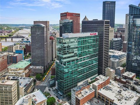 Photo of 550 Market St #19, Downtown Pgh, PA 15222 (MLS # 1741052)