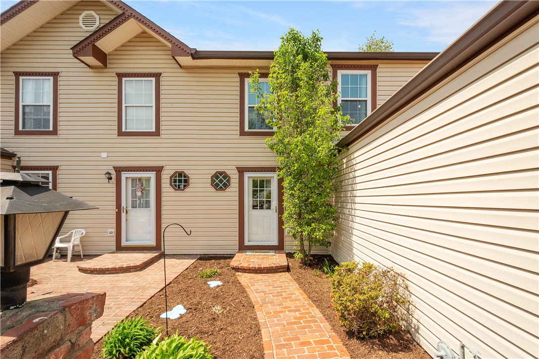 1470 Yorktown Drive, Cecil, Pennsylvania image 2