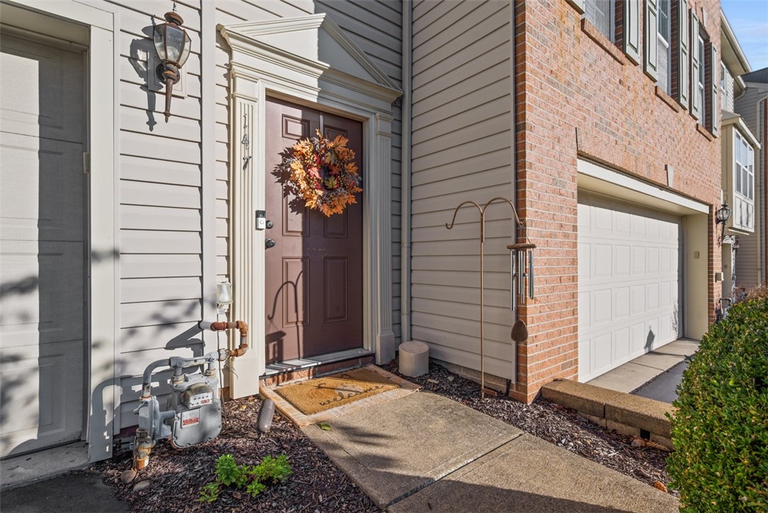 147 Kensington Dr