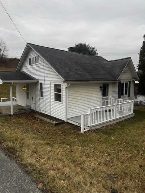 Photo of 872 Route 259, Ligonier, PA 15658 (MLS # 1741865)