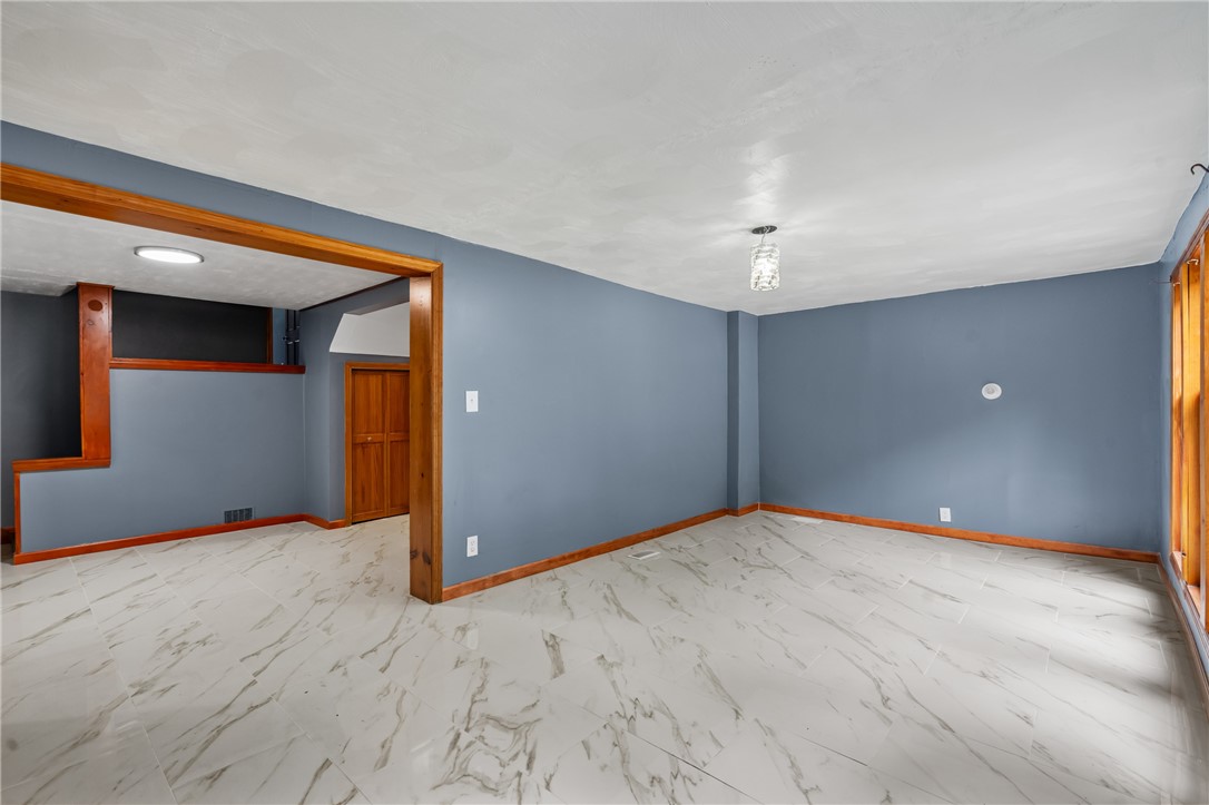101 Weber Rd