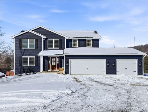 Photo of 3106 Upper Ridgeview Rd, Connellsville, PA 15425 (MLS # 1740851)