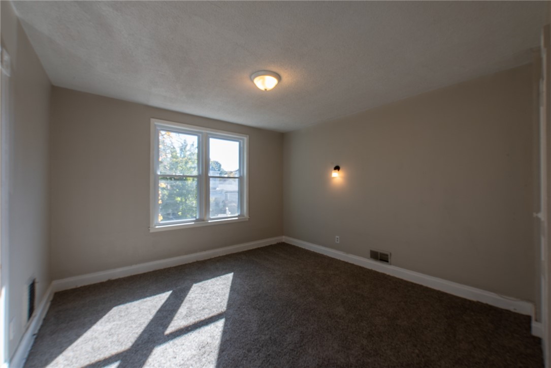 Vandergrift, Pennsylvania 15690, United States, 3 Bedrooms Bedrooms, ,2 BathroomsBathrooms,Residential,Active,230507