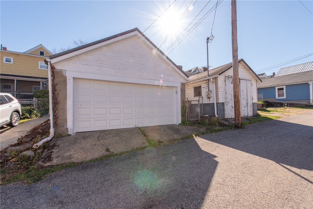 Vandergrift, Pennsylvania 15690, United States, 3 Bedrooms Bedrooms, ,2 BathroomsBathrooms,Residential,Active,230507