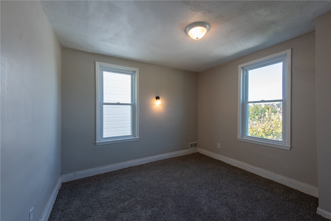 Vandergrift, Pennsylvania 15690, United States, 3 Bedrooms Bedrooms, ,2 BathroomsBathrooms,Residential,Active,230507