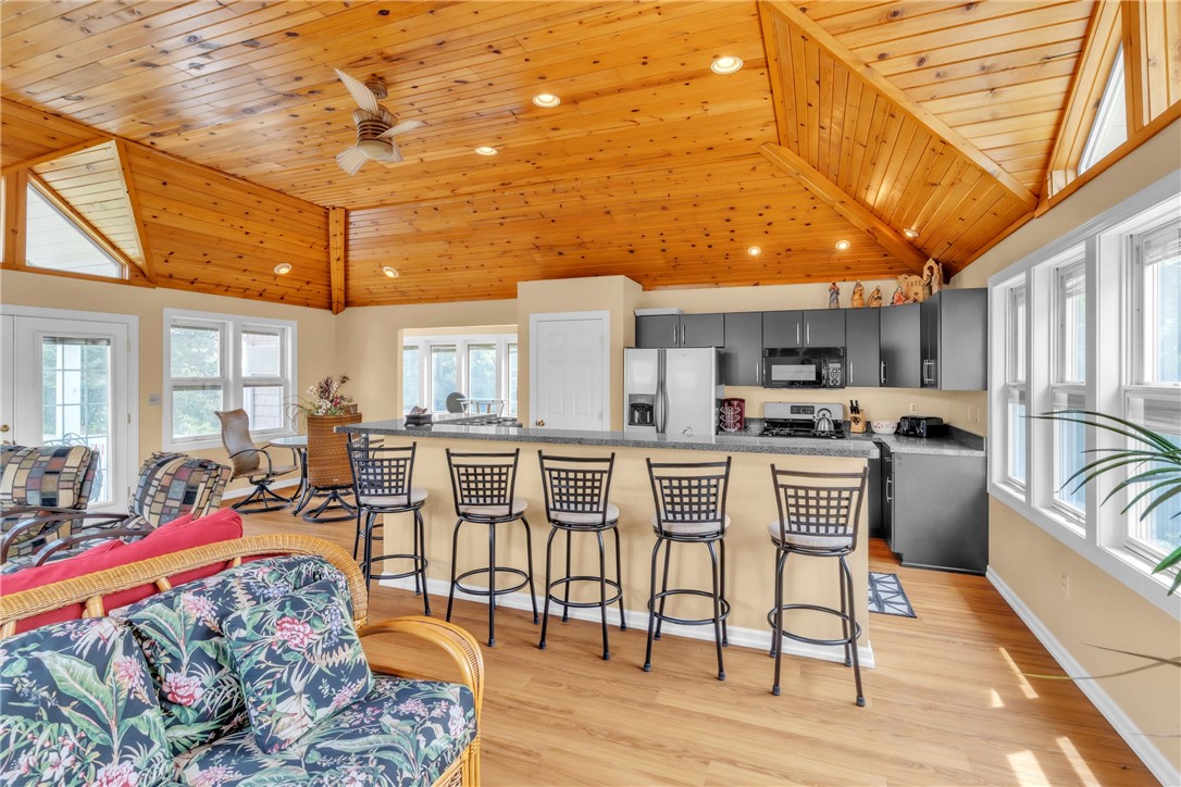 Harmony Twp, Pennsylvania 15003, United States, 4 Bedrooms Bedrooms, ,4 BathroomsBathrooms,Residential,Active,184461