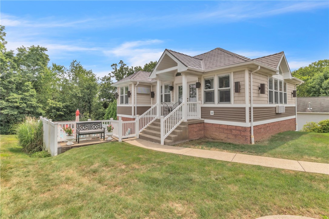 Harmony Twp, Pennsylvania 15003, United States, 4 Bedrooms Bedrooms, ,4 BathroomsBathrooms,Residential,Active,184461