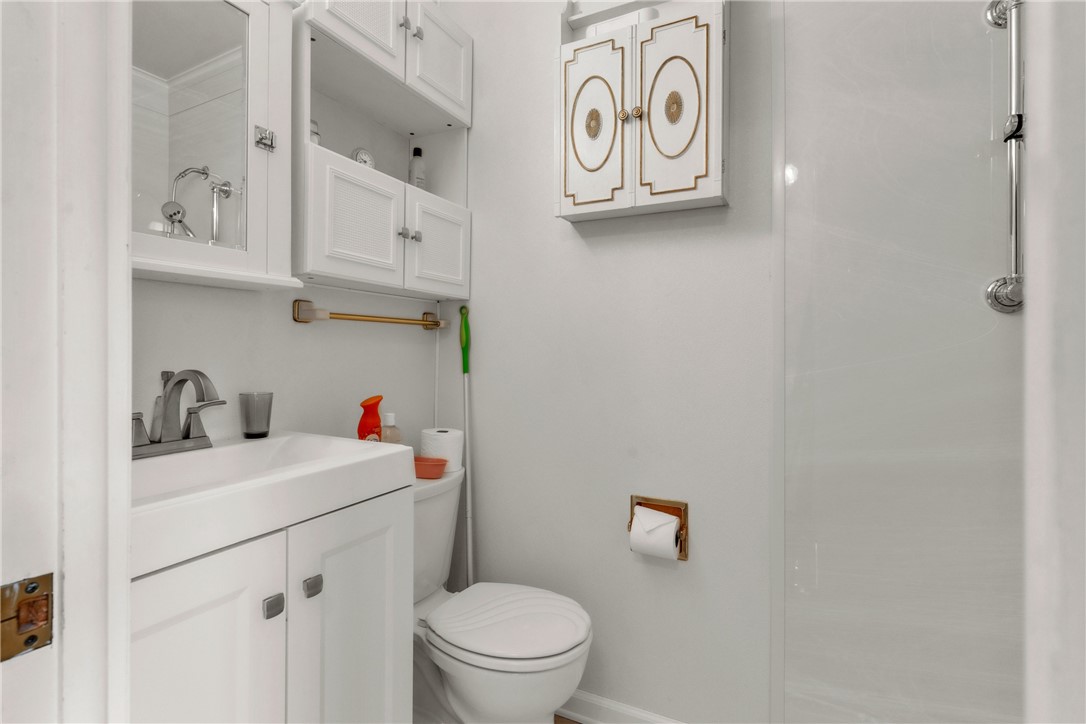 Harmony Twp, Pennsylvania 15003, United States, 4 Bedrooms Bedrooms, ,4 BathroomsBathrooms,Residential,Active,184461