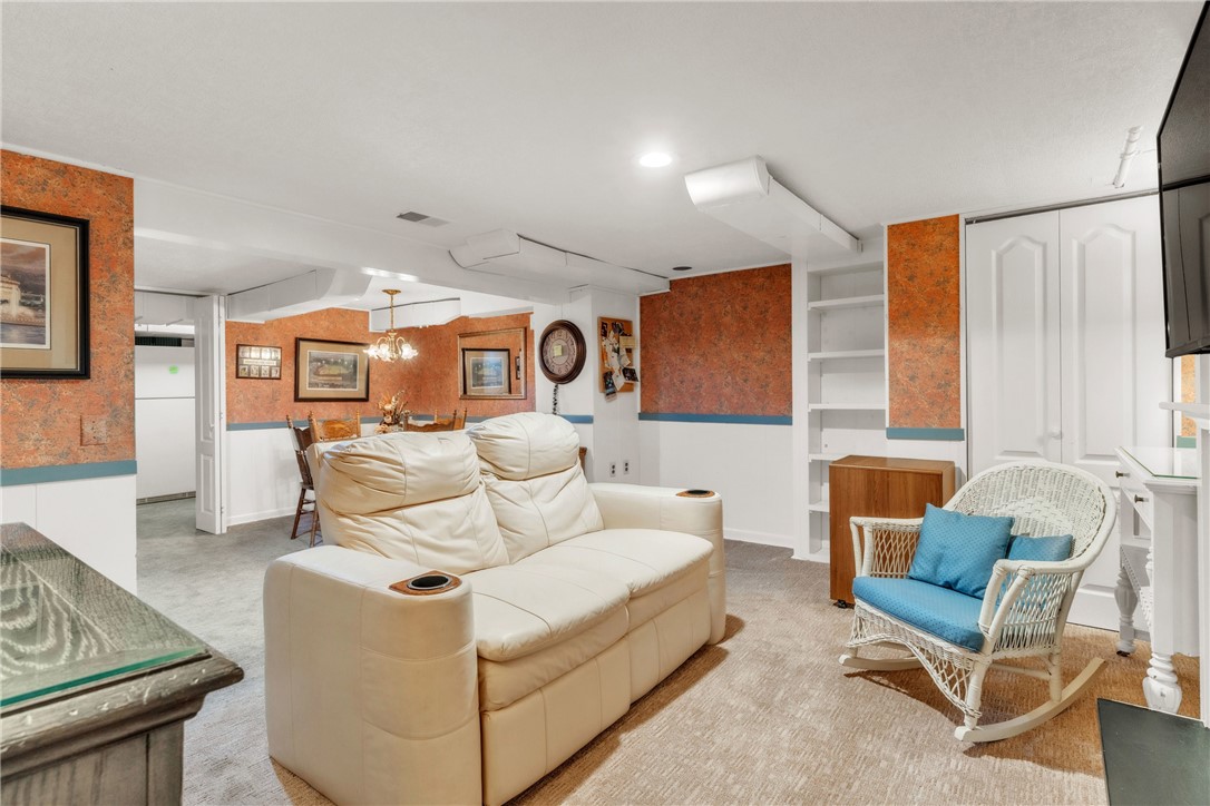 Harmony Twp, Pennsylvania 15003, United States, 4 Bedrooms Bedrooms, ,4 BathroomsBathrooms,Residential,Active,184461