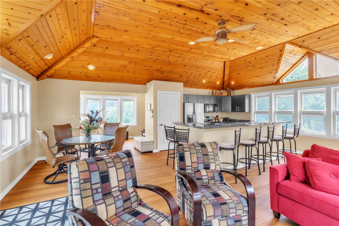 Harmony Twp, Pennsylvania 15003, United States, 4 Bedrooms Bedrooms, ,4 BathroomsBathrooms,Residential,Active,184461