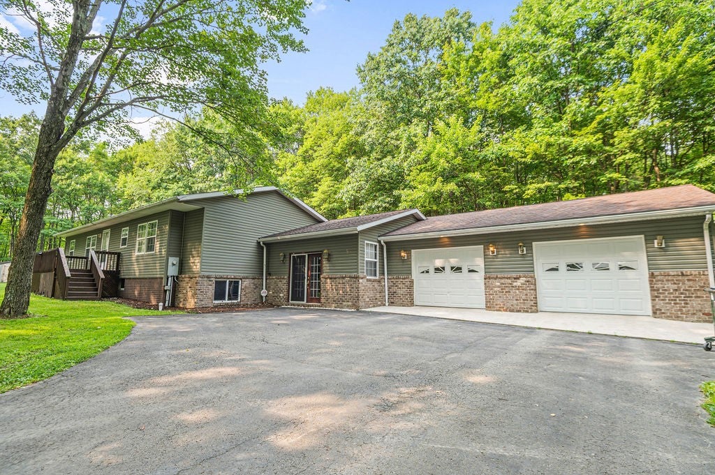 243 Oneida Mine Rd