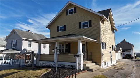 Photo of 910 Temple Ave, New Castle, PA 16101 (MLS # 1744063)