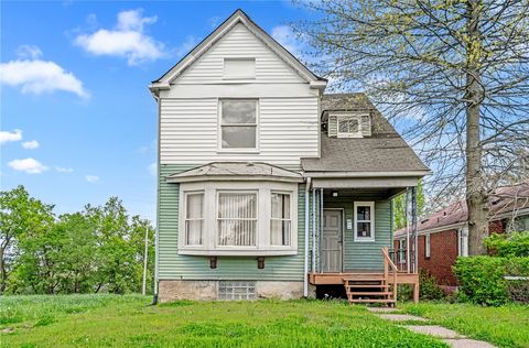 Photo of 519 Wilson Ave, Clairton, PA 15025 (MLS # 1751684)