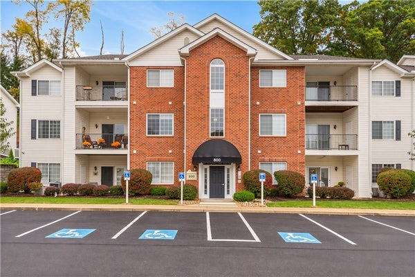 800 HIDDEN RIDGE CT APT 103, SOUTH PARK, PA 15129 - Image 8950d7fffdf5e4fbe225464aa4b2a714/546172064