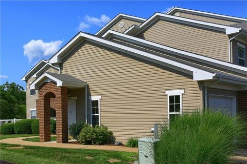 324 Stockton Ridge 121 Cranberry Twp PA 16066