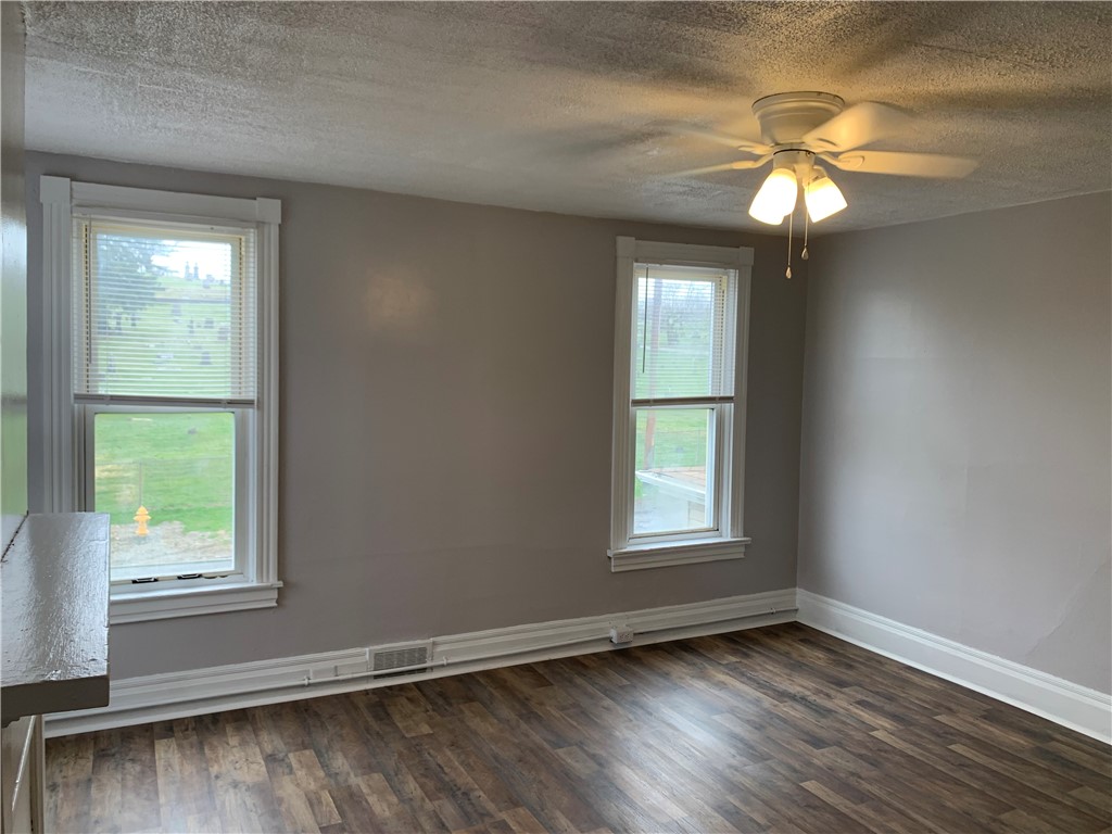 135 E 22nd Ave, Homestead, Pennsylvania image 10