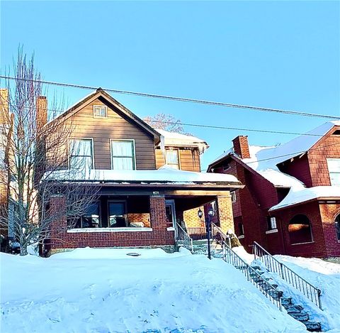 Photo of 231 N Monroe St, Butler, PA 16001 (MLS # 1738669)