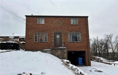 Photo of 3931 Frederick St, Castle Shannon Boro, PA 15234 (MLS # 1736628)