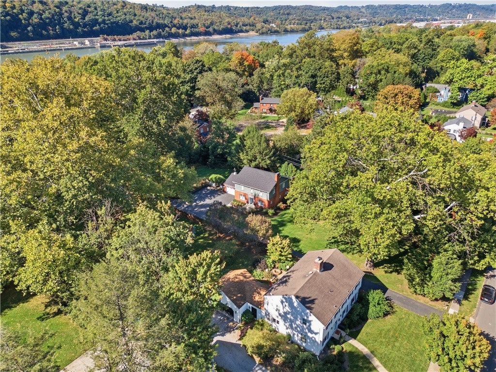 413 Maple Lane