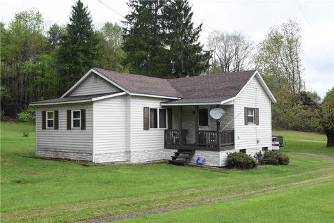 Photo of 930 Logan Rd, Glen Campbell, PA 15742 (MLS # 1752914)