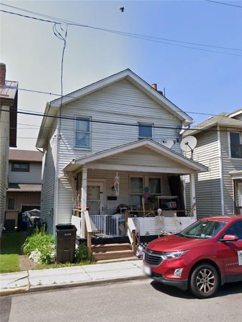 Photo of 103 E 1st Ave, Tarentum, PA 15084 (MLS # 1736813)