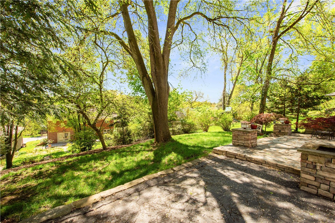 Mt. Lebanon, Pennsylvania 15228, United States, 3 Bedrooms Bedrooms, ,3 BathroomsBathrooms,Residential,Active,122314