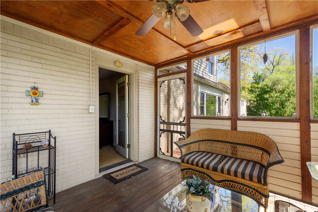 Mt. Lebanon, Pennsylvania 15228, United States, 3 Bedrooms Bedrooms, ,3 BathroomsBathrooms,Residential,Active,122314