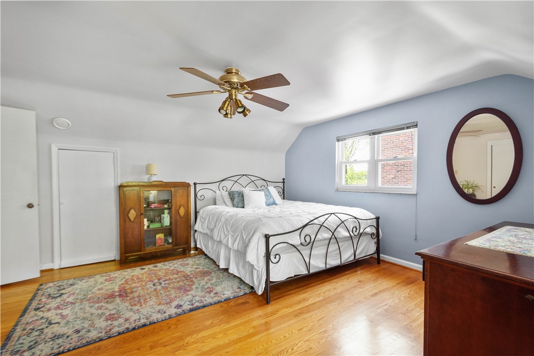 Mt. Lebanon, Pennsylvania 15228, United States, 3 Bedrooms Bedrooms, ,3 BathroomsBathrooms,Residential,Active,122314