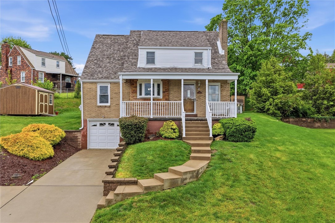 815 Meadow Dr